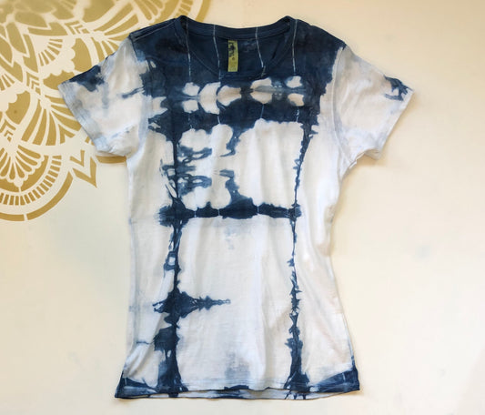 Shibori Tee(Womens M) - Ola Wyola